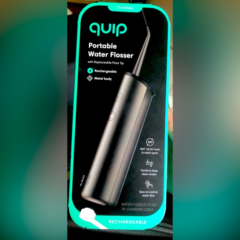 Portable water flosser